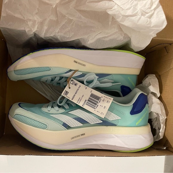 Adidas shoes women’s - Picture 2 of 5